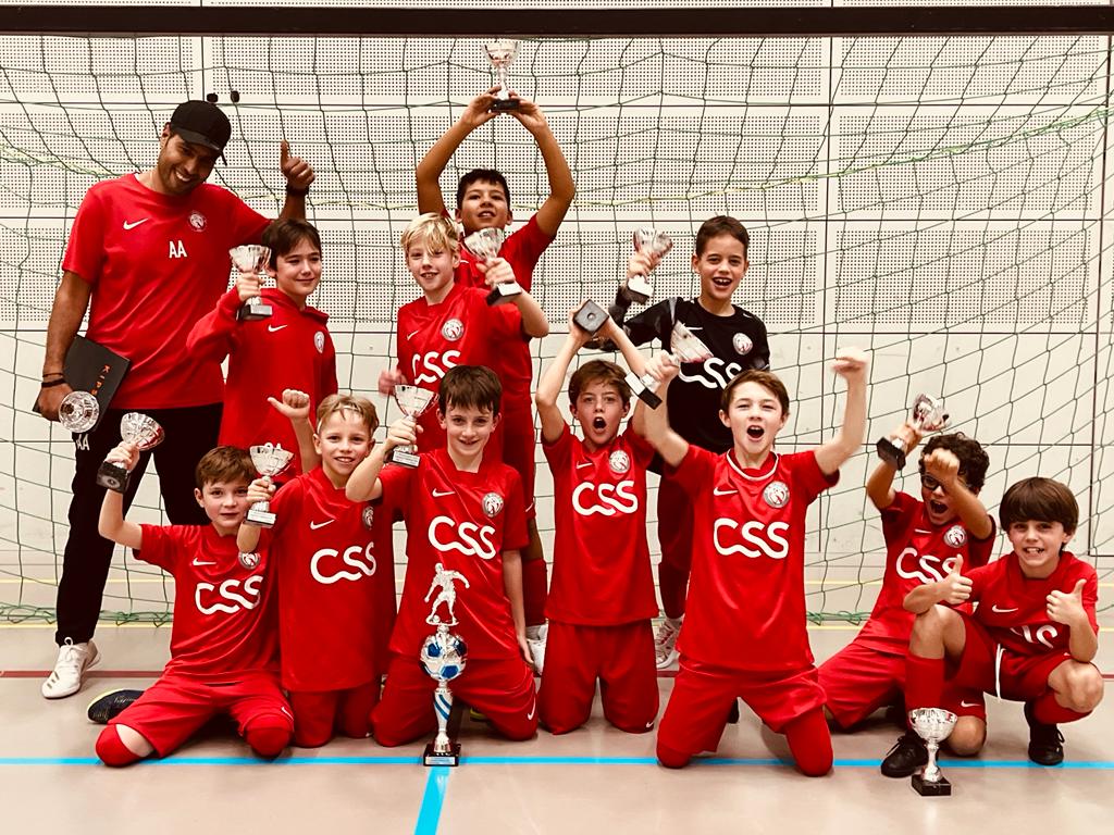 Junioren Ea gewinnen das Hallenturnier des FC Bassersdorf